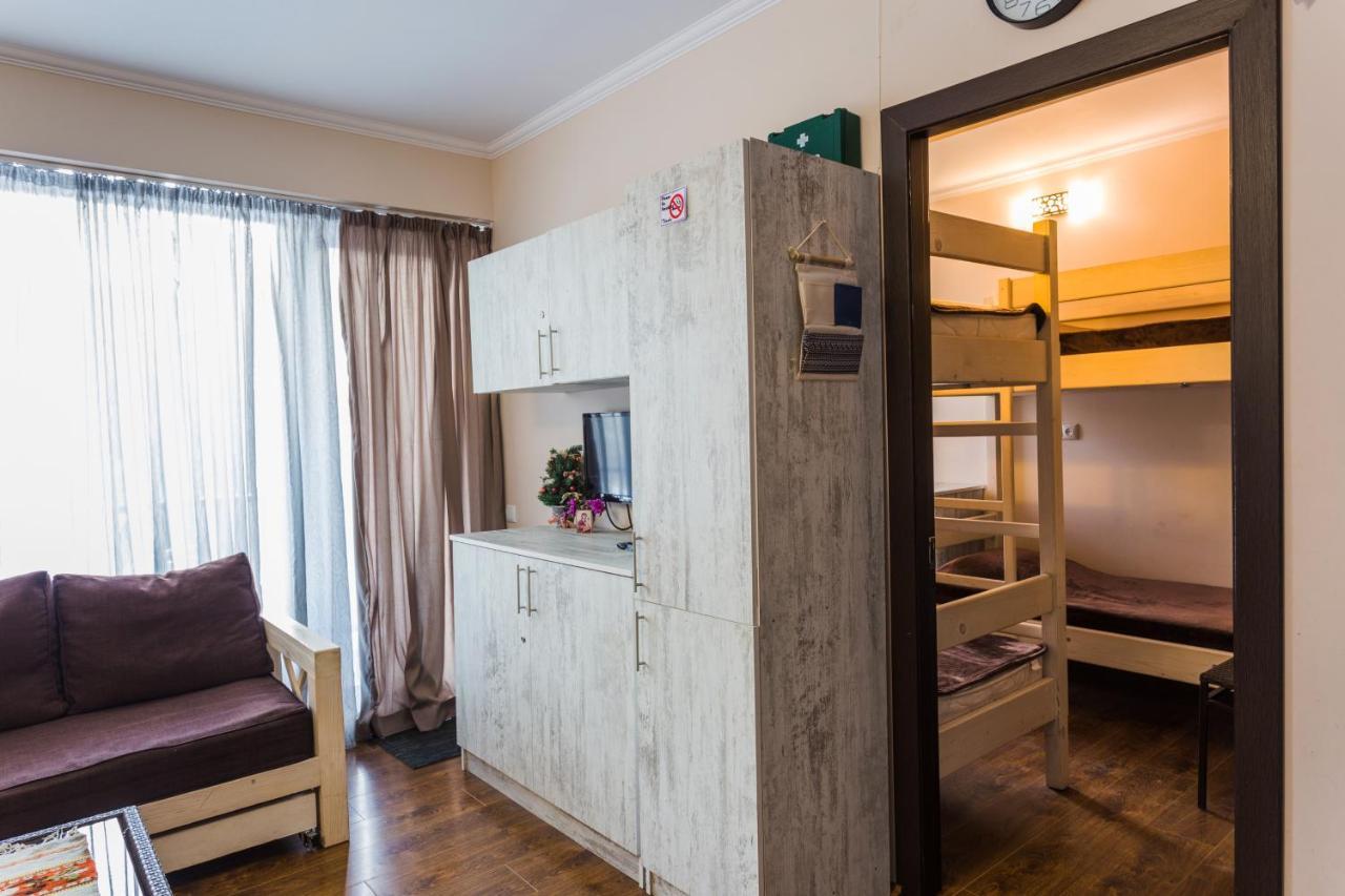 Apt 7 Mgzavrebi 바쿠리아니 외부 사진